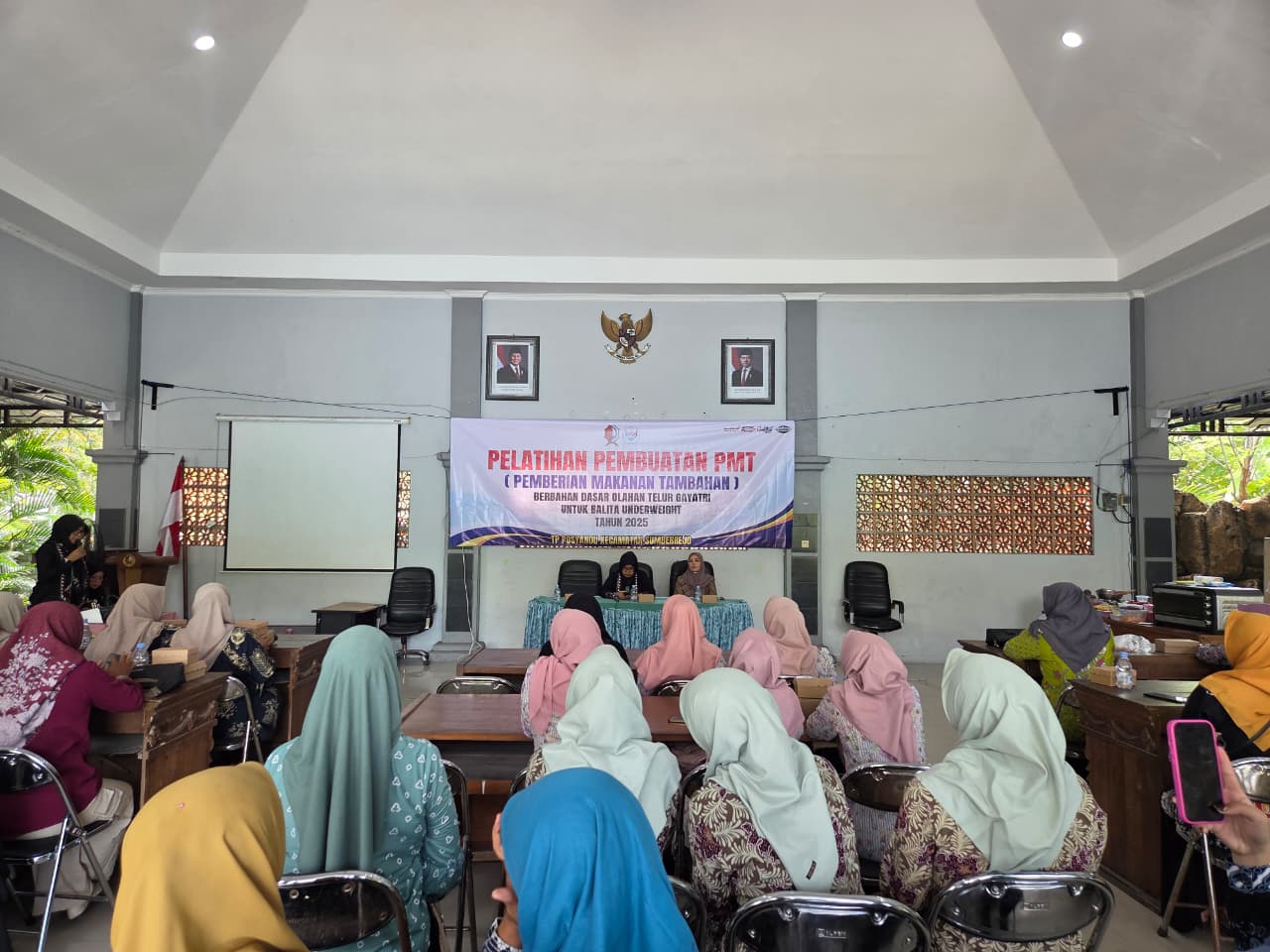 Pelatihan Pembuatan PMT (Pemberian Makanan Tambahan) untuk Balita Underweight