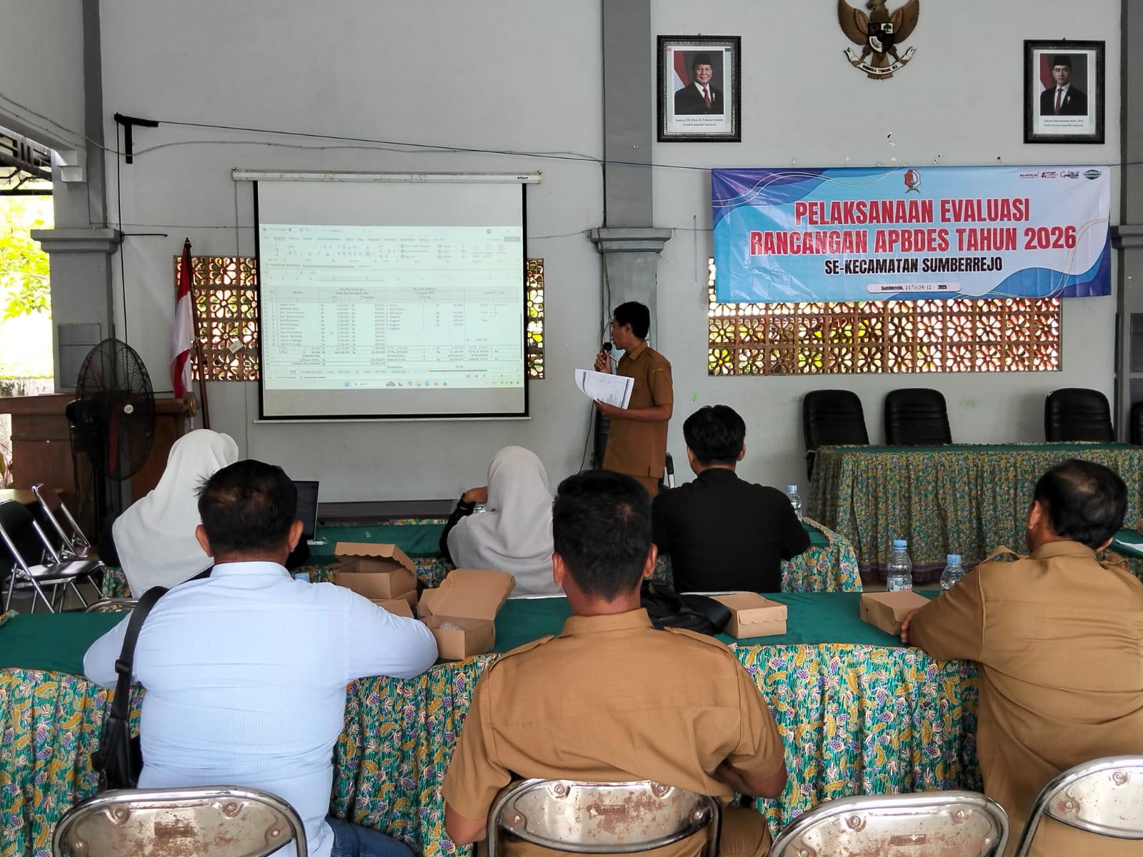 PELAKSAAN EVALUASI RANCANGAN APBDES TAHUN 2026