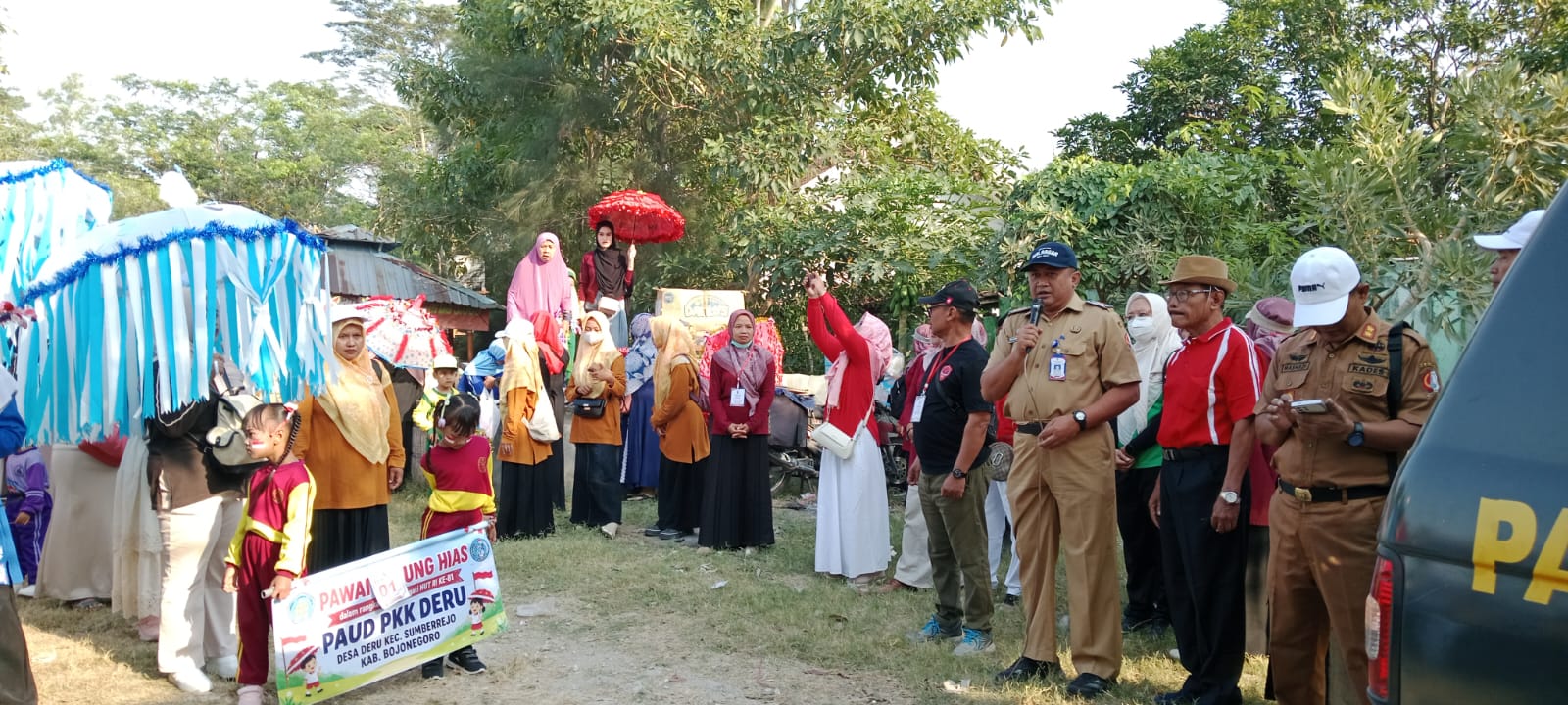 Pawai Payung Hias