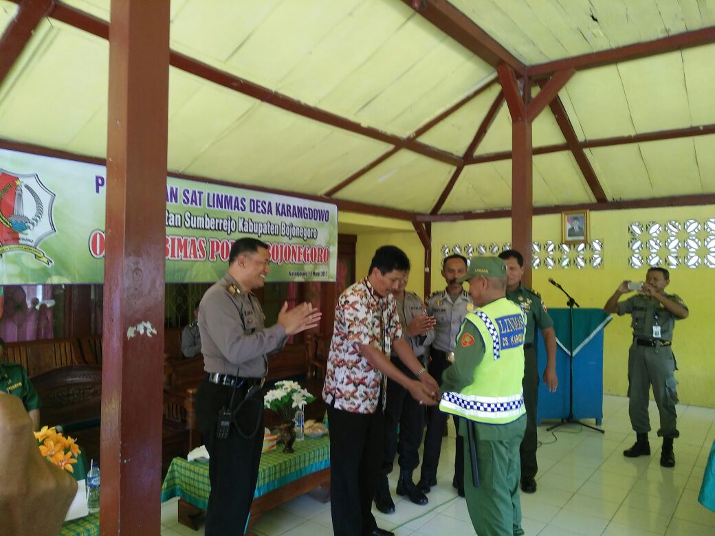 Pembinan SATLINMAS Desa Karangdowo